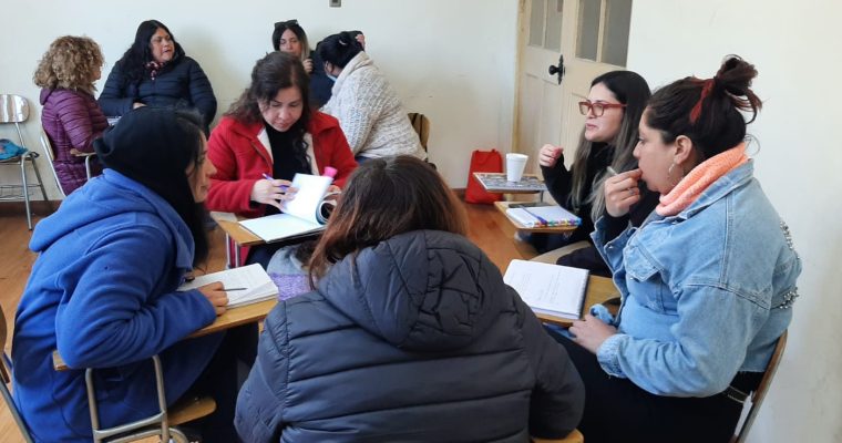Beneficiarias participando activamente en cada una de las actividades